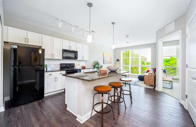 Photo of River & Rich