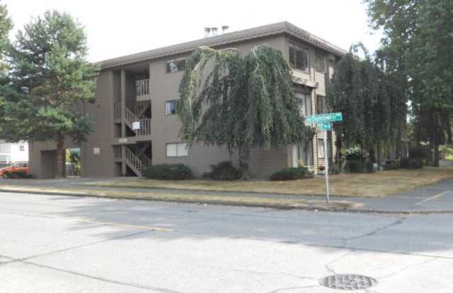 4715 SW Charlestown St.