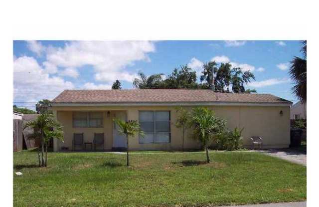 6840 Greene St - 6840 Greene Street, Hollywood, FL 33024