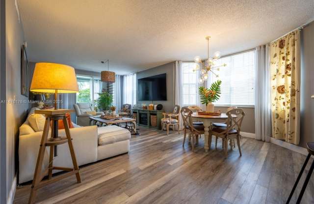 11780 Saint Andrews Pl