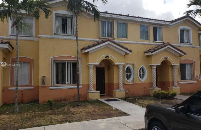 1542 SE 24th Ct - 1542 Southeast 24th Court, Homestead, FL 33035