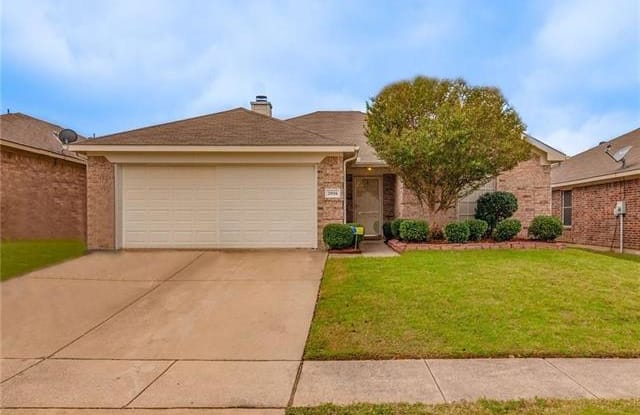 2016 Castleview Drive - 2016 Castleview Drive, Fort Worth, TX 76120