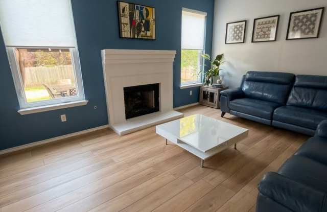 706 Hilltop Drive