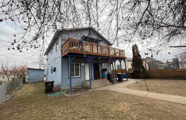809 S 9th St Units 1-4