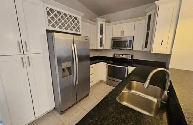 743 NW 2nd Avenue, Fort Lauderdale, FL 33311 - 7410