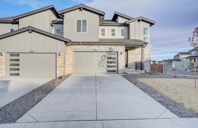 3755 Silver Rock Cir
