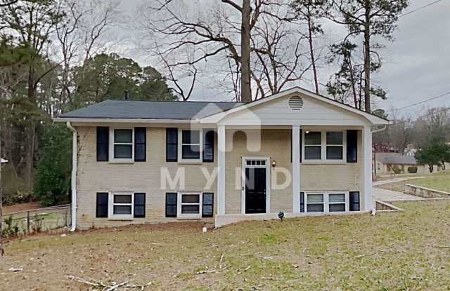 2715 Carriage Ln - 2715 Carriage Lane, Fulton County, GA 30349