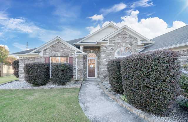 Spacious Madison Home with Pool, Game Room, Bonus Room & Prime Location