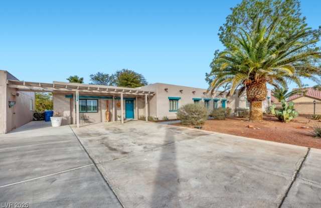 1224 Sur Este Avenue