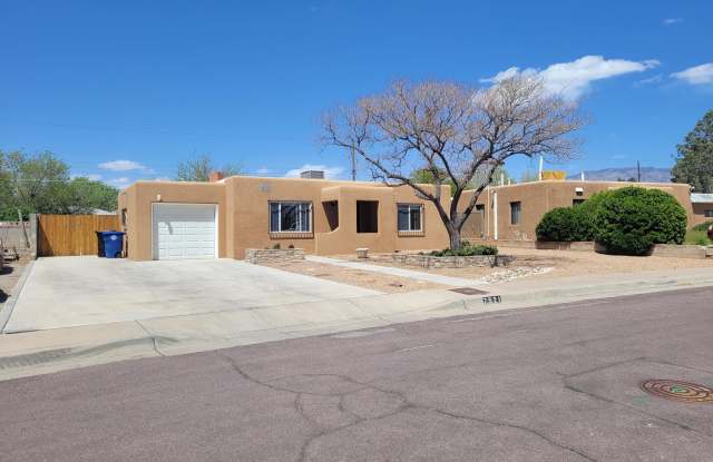 7521 Euclid Avenue NE - 7521 Euclid Avenue Northeast, Albuquerque, NM 87110