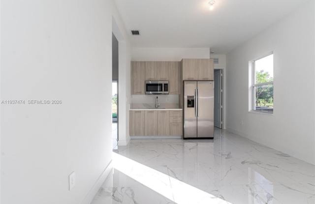 12289 SW 43rd Street 0, Davie, FL 33330