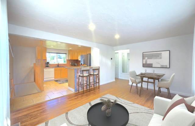 $2,900 - 3 Bed / 2 Bath Charming Home with Huge Shop in North Spokane