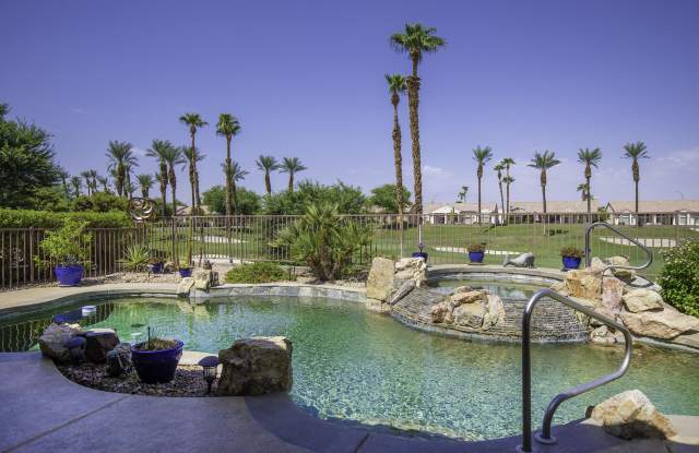 37905 Pineknoll Avenue