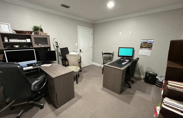 158 NE Eglin Parkway