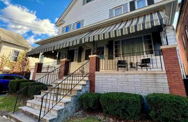 Photo of 1406 Penn Avenue