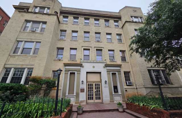 3010 Wisconsin Avenue NW - 309