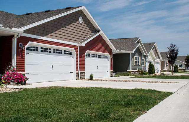 Photo of Redwood North Ridgeville Meadow Lakes Blvd