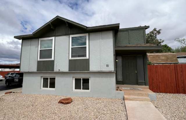 4 Bed, 2 Bath Home For Rent