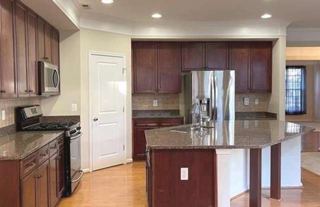 12313 TANALIAN FALLS LN