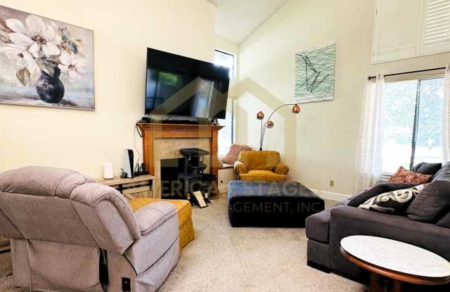 1209 Riverside Drive