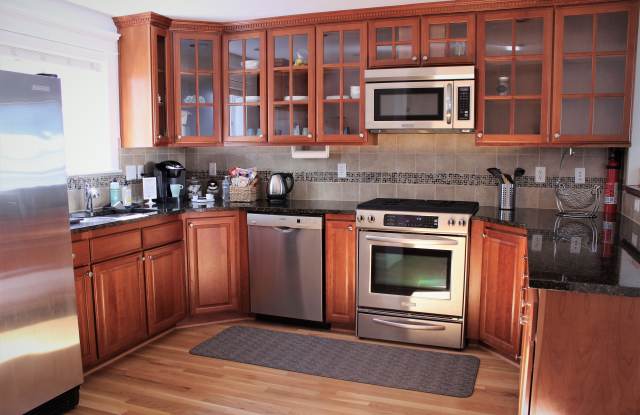 2117 8th Avenue North