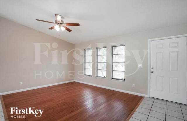 2215 Northeast 3rd Terrace