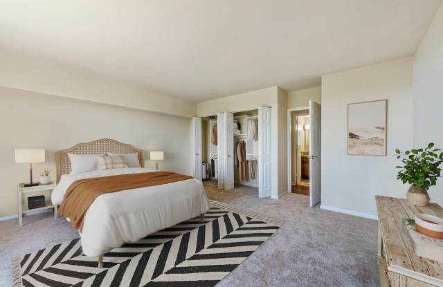 Photo of Silver Spring Towers