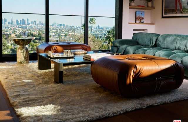 Photo of 2309 Hollyridge Dr