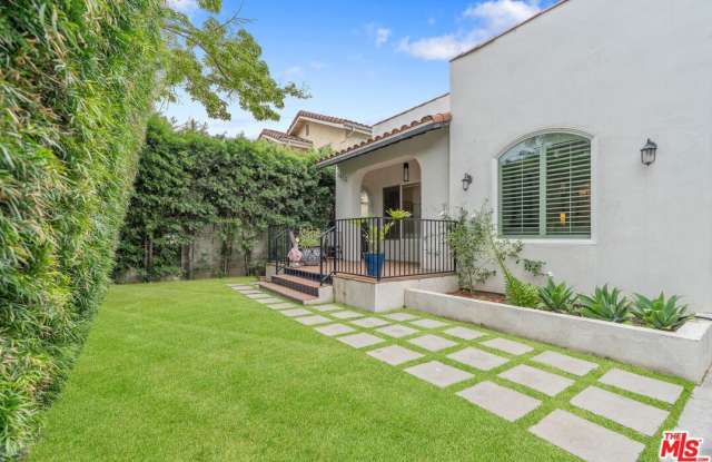 3812 Griffith View Dr