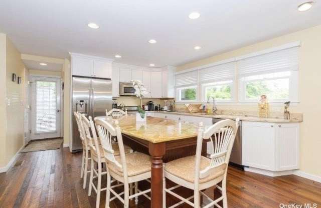 748 Ocean Breeze Walk