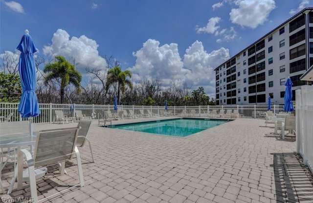 6897 Estero Boulevard unit: 115