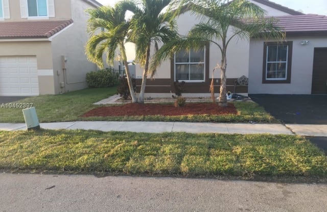 18567 NW 19th St # 17 - 18567 Northwest 19th Street, Pembroke Pines, FL 33029