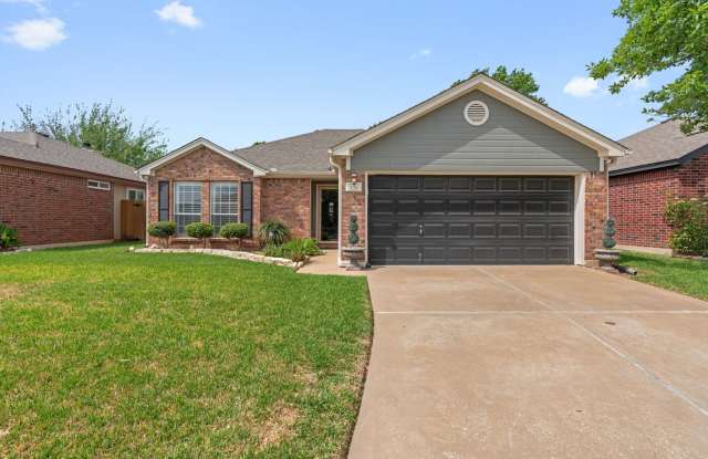Wonderfully Maintained Home in the Katy Crossing