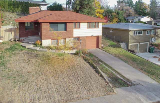 ***MOVE IN SPECIAL 1/2 OFF FIRST FULL MONTH'S RENT*** 3 Bed 1.5 Bath Home in Shadle neighborhood Updated hard wood floors Look!