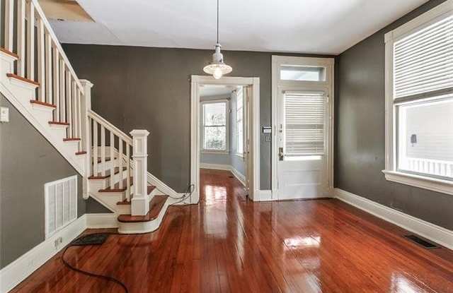 1829 BORDEAUX Street