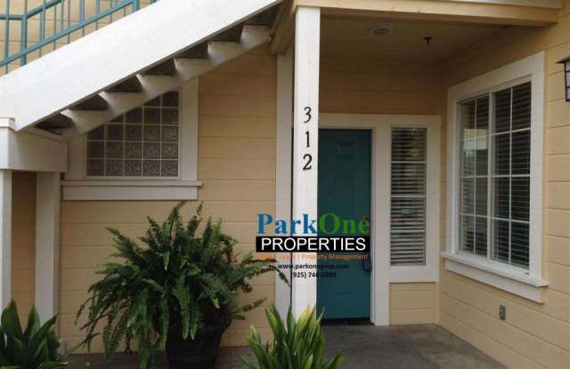 Great Ground Floor San Ramon Condo with Attached Garage, Now Available!!