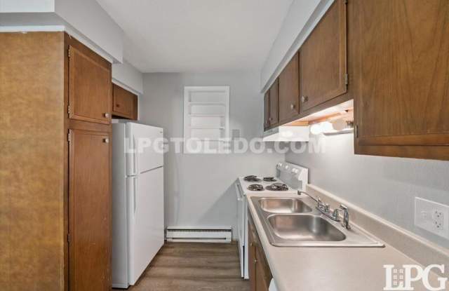 Photo of 3348 Arlington Ave