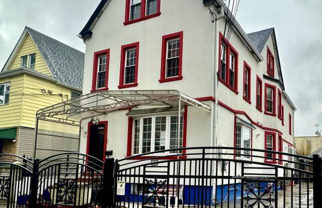 Photo of 86-87 135th Street