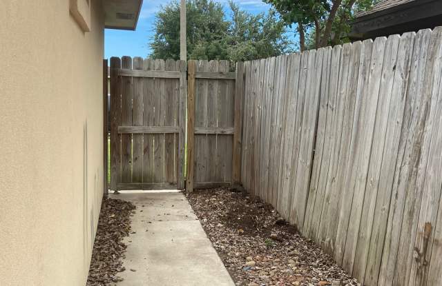 3102 Diamondhead Ave