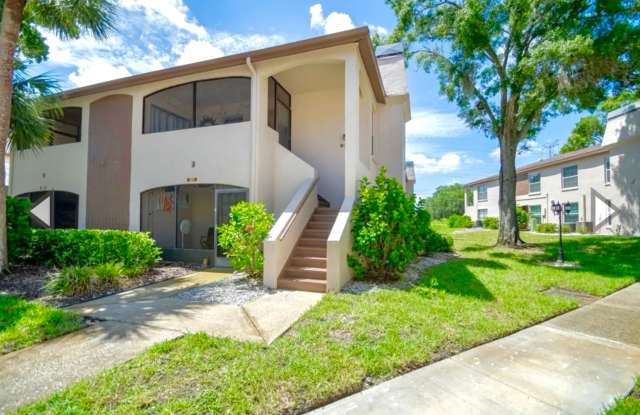 Photo of Upgraded 2BD/2BTH 2nd Floor Condo in Palm Harbor