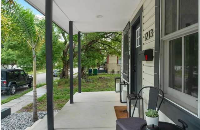 1213 East 12th Avenue