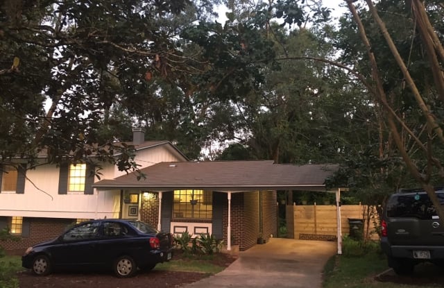 819 Chestwood Ave. - 819 Chestwood Avenue, Tallahassee, FL 32303