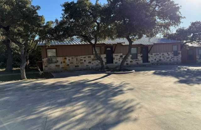 1126 Indian Hollow