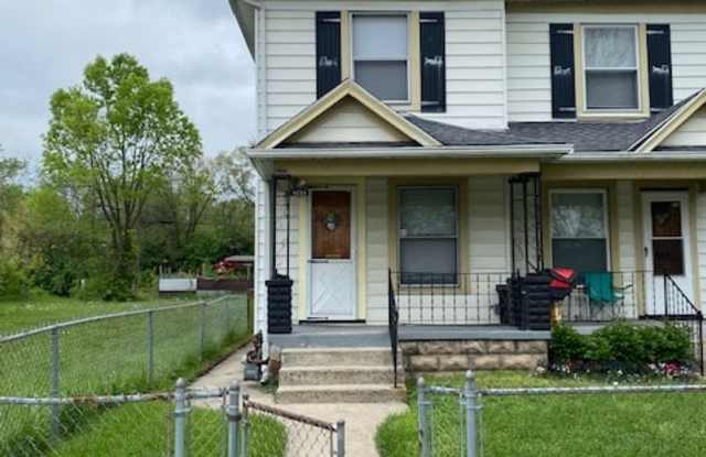 1237-1239 Wisconsin Blvd - 1239