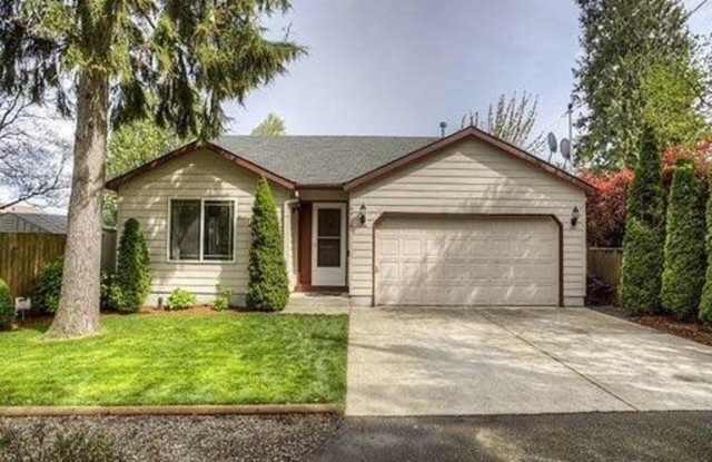 4910 NE 76th Avenue - 4910 Northeast 76th Avenue, Portland, OR 97218