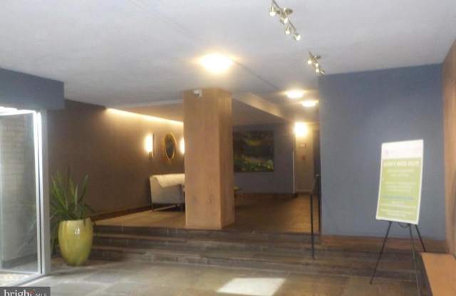 4410 OGLETHORPE Street unit: 201