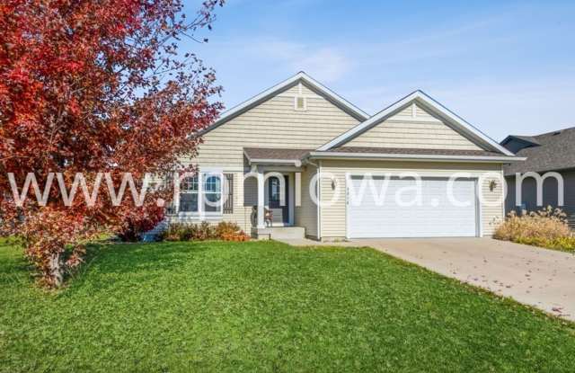 NEAR WESTWOOD ELEMENTARY!! 4 Bedroom, 3 Bath Home in Ankeny