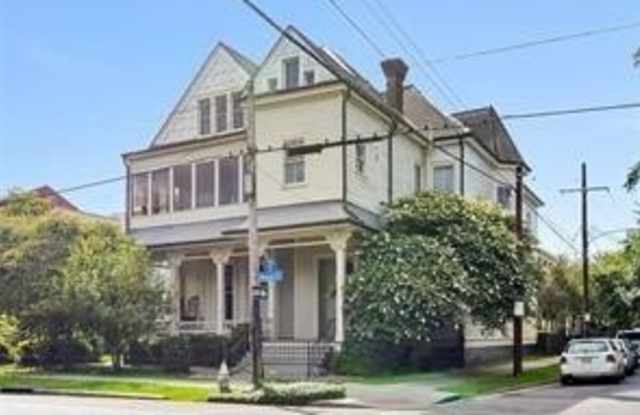 Photo of 2301 MAGAZINE Street