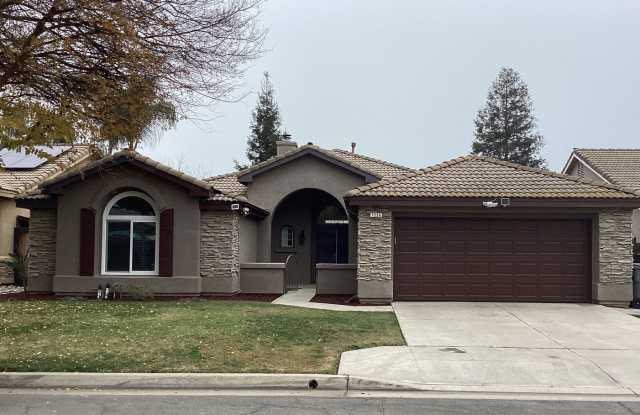 Photo of 7526 N. Ellendale Avenue