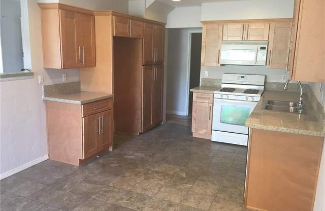 5771 Lake Lindero Drive